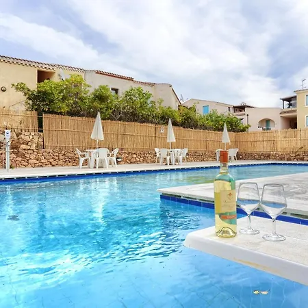 Дом отдыха Isola Blu, Jacuzzi & Pool By Domusaway *