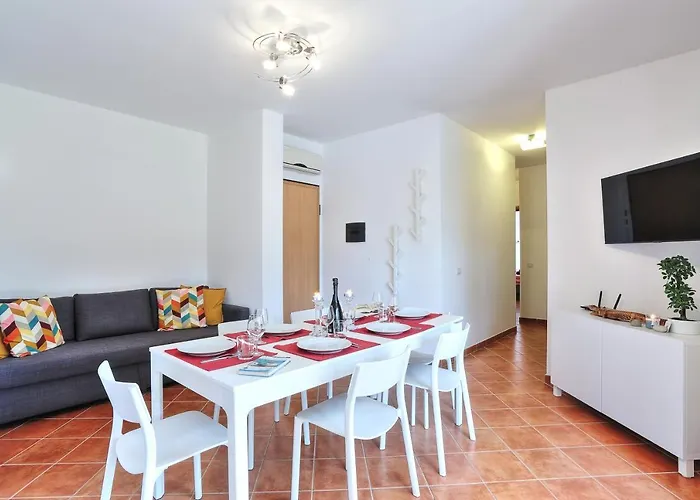 Isola Blu, Jacuzzi & Pool By Domusaway 度假居 波尔图圣保罗